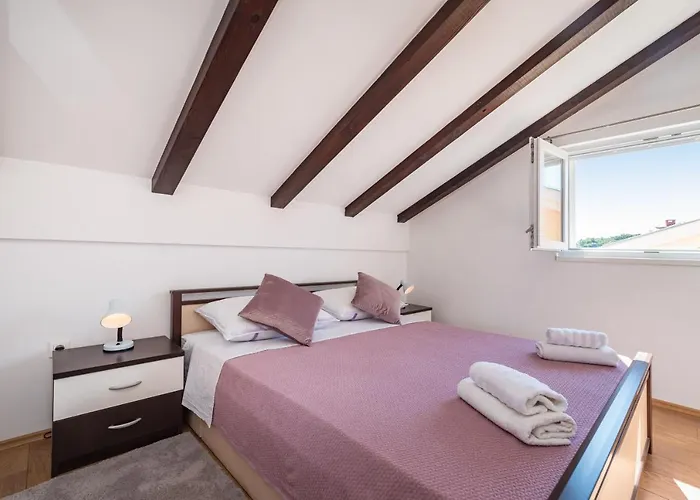 Visnja דירה זאדאר