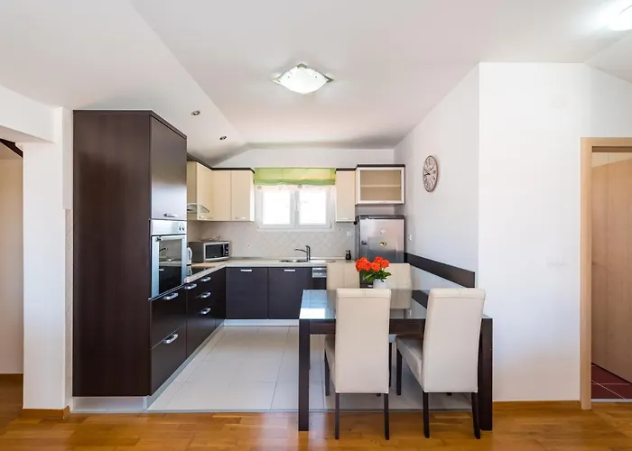 Visnja Apartament *
