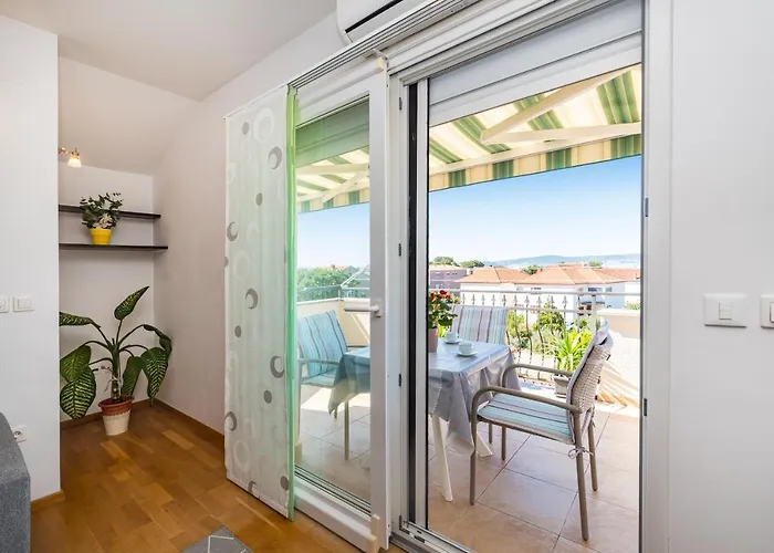 公寓 Visnja 扎达尔